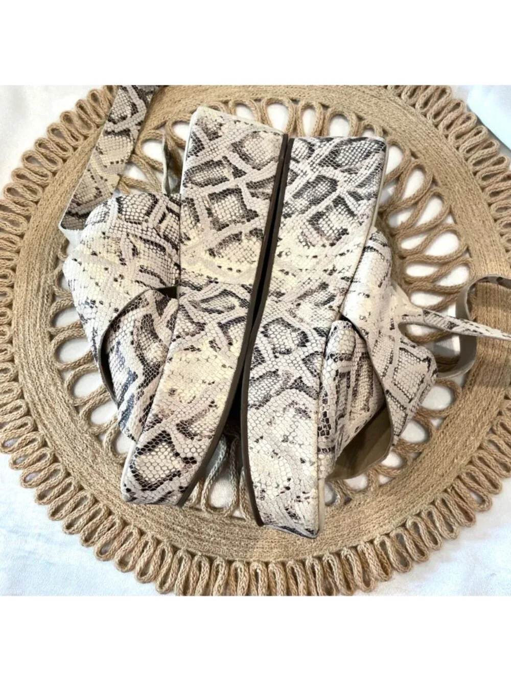 Matisse x AmuseSociety Runway Platform Sandal in Snakeskin Size 9